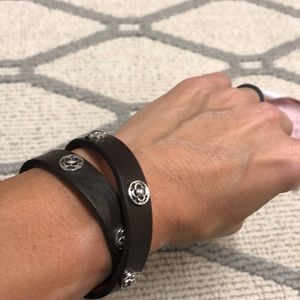 Stella and Dot Clover double wrap bracelet